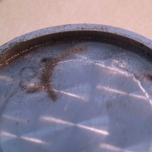 Продукты износа на задней крышке