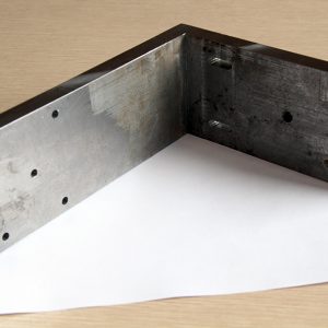 Стойка двигателя