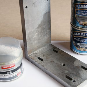 Стойка двигателя