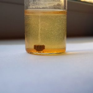 Вытравливаем остатки заводного вала