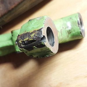 Заводской брак